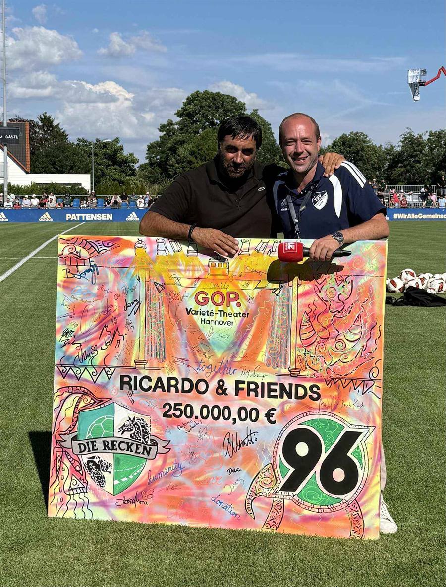 Freund von Ricardo & Friends